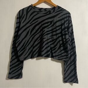 PINK Victoria’s Secret Cropped Long Sleeve Top